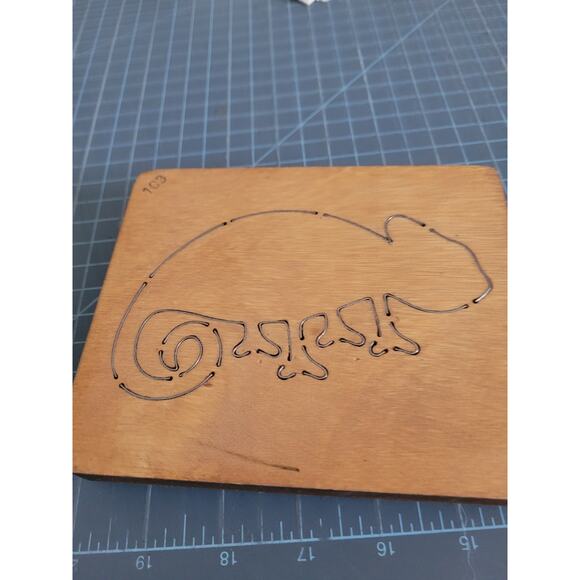 accucut chameleon die C1029L - Picture 1 of 3